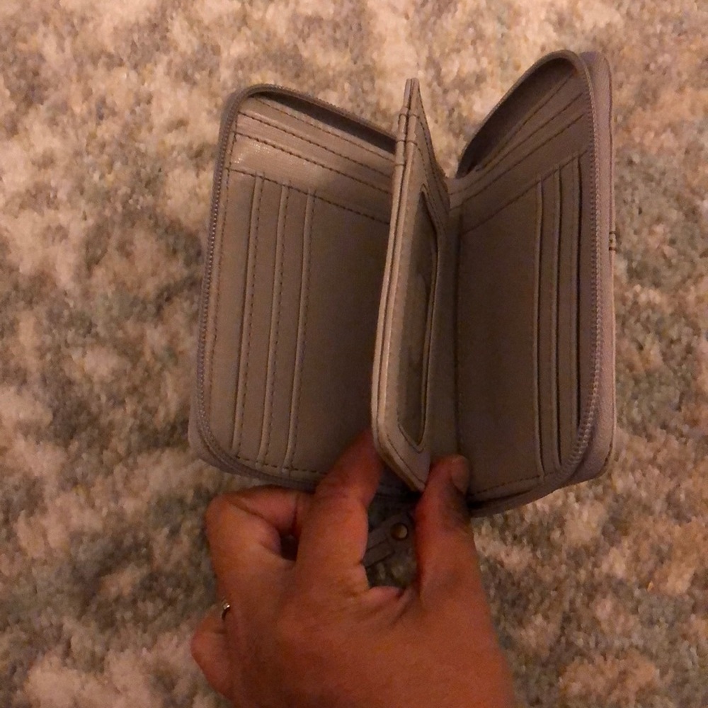 Wallet. - Picture 3 of 5